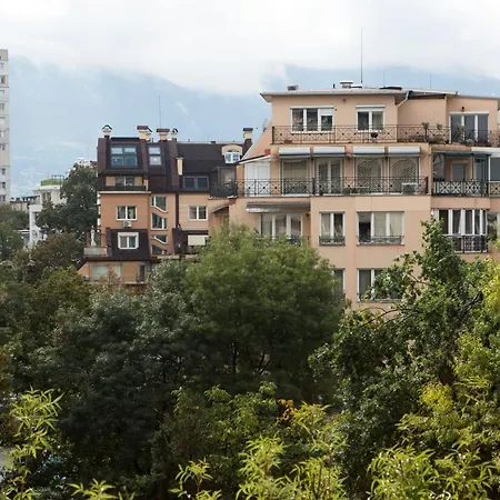 Vintage Retreat Sofia